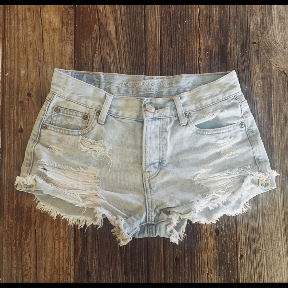American eagle high waisted shorts